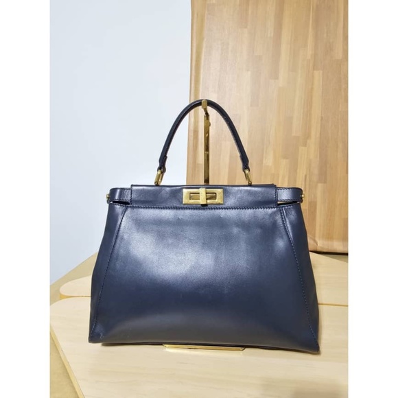 Authentic Fendi Peekaboo Normal Bag Deep Navy Blue - Picture 4 of 14